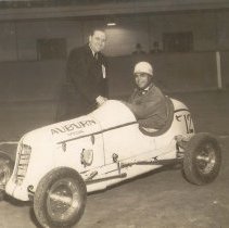 (440)1930s Auburn Midget Car in Chicago, owner Herb Burmeister & driver