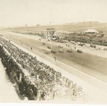 (461)Race Cars in action at the Sheepshead Bay Board Track, 1916
