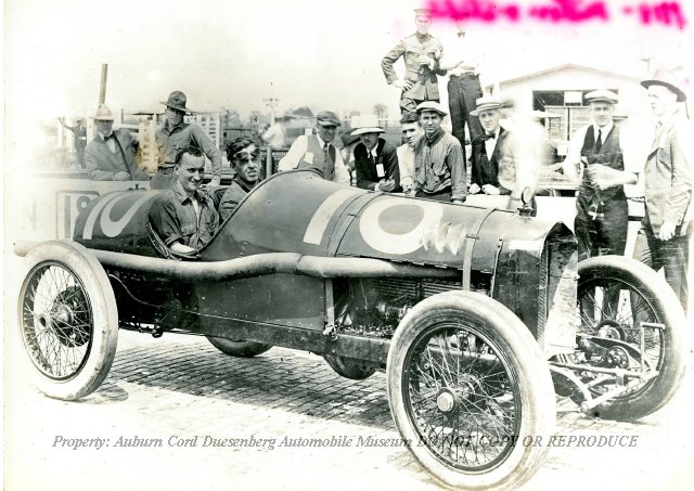 自動車 Racing Duesenberg 1925 Duesenberg 122 Eight Supercharged Racing 