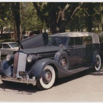 Grey Packard with plaque - Volo Museum Auto Sales