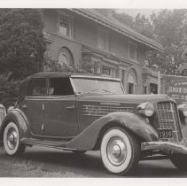 1936 Auburn 852 phaeton in front of the Elwood Haynes Museum