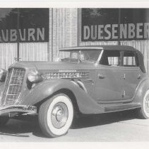 1936 Auburn 852 phaeton in front of the museum