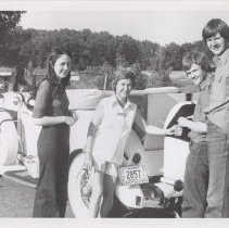 Group of people next to the rear of a 1931 Auburn cabriolet