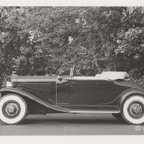 Side view of a 1931 Auburn cabriolet