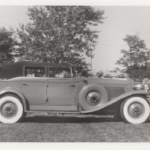 Side view of a 1931 Auburn phaeton