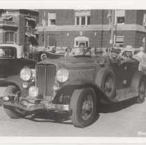 1932-1933 Auburn V-12 phaeton in downtown Auburn