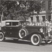 1932-1933 Auburn V-12 phaeton in the Parade of Classics
