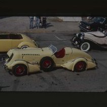 Mormon Meteor Duesenberg in a parking lot