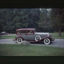 1931 - 1933 Auburn Sedan on road