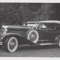 1929 Duesenberg J-129 in a park