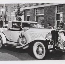 1931 Auburn cabriolet in downtown Auburn