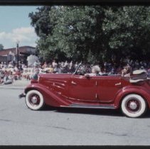 1934 Auburn Phaeton in the Parade of Classics