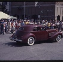 Cord 810-12 Sedan in the Parade of Classics