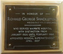 Waimate Hospital plaque - Ronald George Shackleton