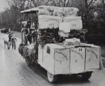 Waihaorunga float in Waimate Centennial parade