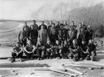 Group of men employed to build the Waihao Bridge