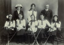 Waimate District High School Girls' Hockey Team, 1915