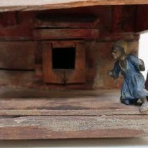 B2010.07.01 Dollhouse detail