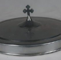 B2002.06.04a Communion Set - Lid