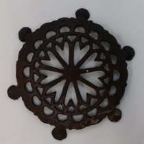 B1989.01.01 Trivet