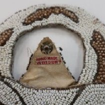 B1994.16.01 Purse - Detail