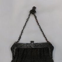 B1994.16.02 Purse