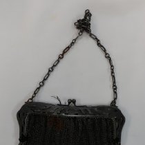 B1994.16.02 Purse
