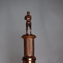 B2000.04.07 Trophy