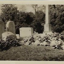 Photograph of Chartiers Cemetery, Carnegie, Pennsylvania, ca. 1945