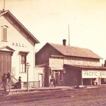 Rust's Hall and Pacific Brewer