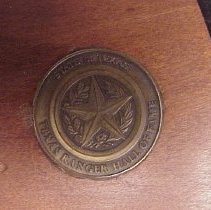 right medallion