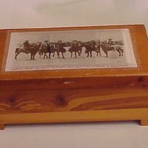 Box, top and front side