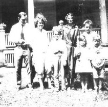 Havers Family at 104 West Gates Street