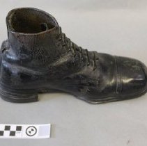 1965.003.0001a (Left Boot)