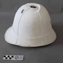 1960.007.001 (Right side)