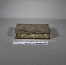 Silver cigarette box, front side view