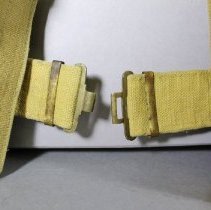Waistbelt, front buckle detail, open