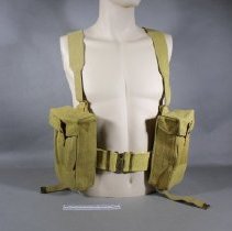 Waistbelt and braces, with accessories, front view