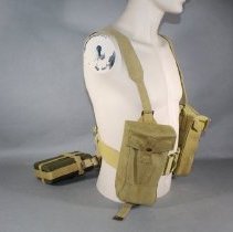 Waistbelt and braces, with accessories, front 3/4 view