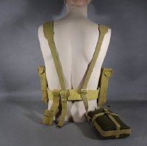 Waistbelt and braces, with accessories, back