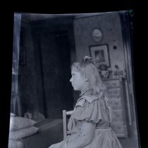 E. Alice Austen, [Lysbet], ca. 1896