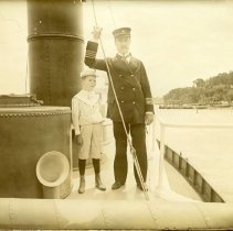 E. Alice Austen, Disinfecting boat Dr Doty & Alvah on deck, 1896.