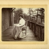 E. Alice Austen, [Gertrude Tate wearing her wig], 1899