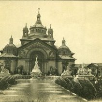 E. Alice Austen, [Horticulture Building: Pan American Exposition], 1901