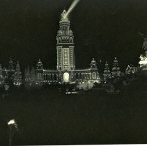 E. Alice Austen, [Electric Tower at night: Pan American Expo], 1901.