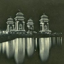 E. Alice Austen, [Triumphal Bridge at Night: Pan American Expo], 1901.