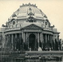 E. Alice Austen, [Ethnology Building, Pan American Expo], 1901.