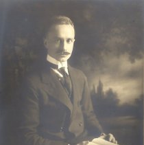 Robert "Robin" B. Suckley Jr.