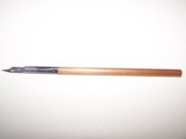 Dip pen with wooden handle