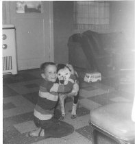 Tim Soran hugging his pitbull "Smoky"
